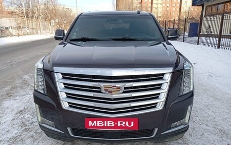 Cadillac Escalade IV, 2016 год, 3 850 000 рублей, 2 фотография