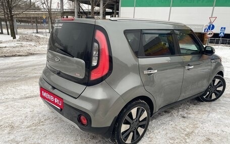 KIA Soul II рестайлинг, 2017 год, 1 100 000 рублей, 3 фотография