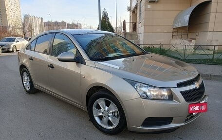 Chevrolet Cruze II, 2011 год, 850 000 рублей, 3 фотография