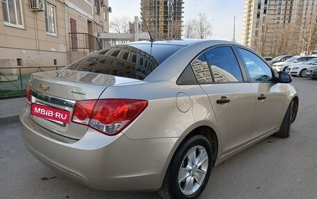 Chevrolet Cruze II, 2011 год, 850 000 рублей, 4 фотография