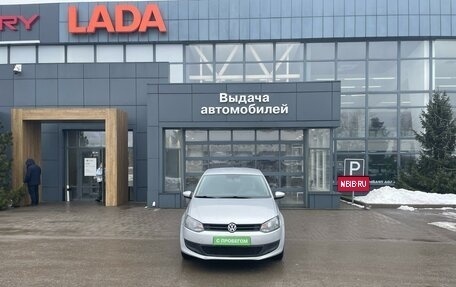 Volkswagen Polo VI (EU Market), 2012 год, 700 000 рублей, 2 фотография