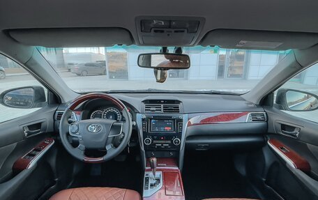 Toyota Camry, 2011 год, 1 600 000 рублей, 13 фотография