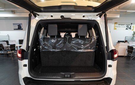 Toyota Land Cruiser, 2024 год, 12 299 000 рублей, 7 фотография