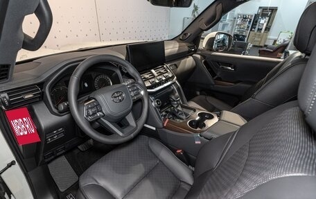 Toyota Land Cruiser, 2024 год, 12 299 000 рублей, 10 фотография