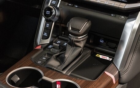 Toyota Land Cruiser, 2024 год, 12 299 000 рублей, 15 фотография