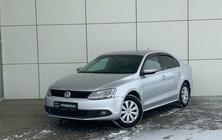 Volkswagen Jetta VI, 2013 год, 900 000 рублей, 1 фотография