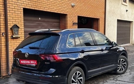 Volkswagen Tiguan II, 2018 год, 2 500 000 рублей, 7 фотография