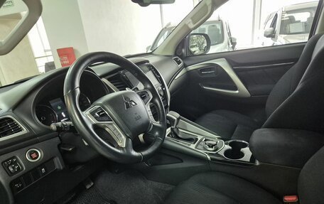 Mitsubishi Pajero Sport III рестайлинг, 2019 год, 3 149 000 рублей, 9 фотография