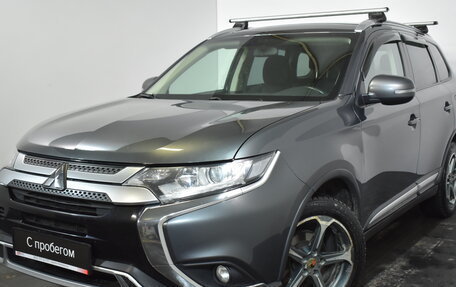 Mitsubishi Outlander III рестайлинг 3, 2019 год, 1 799 000 рублей, 3 фотография