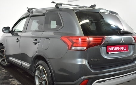 Mitsubishi Outlander III рестайлинг 3, 2019 год, 1 799 000 рублей, 4 фотография