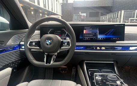 BMW 7 серия, 2024 год, 23 800 000 рублей, 15 фотография