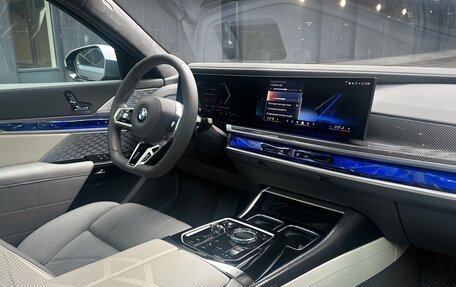 BMW 7 серия, 2024 год, 23 800 000 рублей, 16 фотография