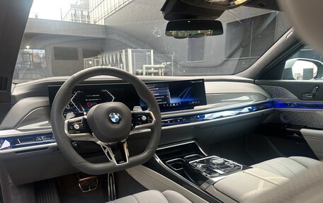 BMW 7 серия, 2024 год, 23 800 000 рублей, 12 фотография