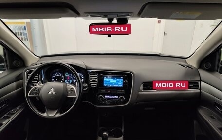 Mitsubishi Outlander III рестайлинг 3, 2013 год, 1 275 000 рублей, 5 фотография