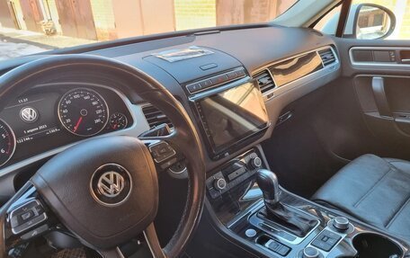 Volkswagen Touareg III, 2016 год, 3 275 000 рублей, 9 фотография