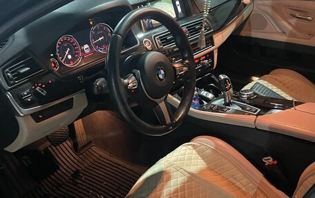 BMW 5 серия, 2016 год, 2 550 000 рублей, 18 фотография