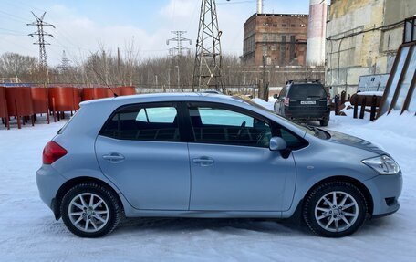 Toyota Auris II, 2008 год, 650 000 рублей, 3 фотография