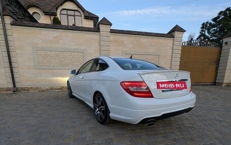 Mercedes-Benz C-Класс, 2011 год, 1 700 000 рублей, 3 фотография