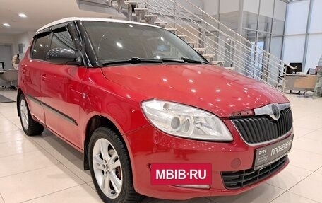 Skoda Fabia II, 2011 год, 650 000 рублей, 3 фотография