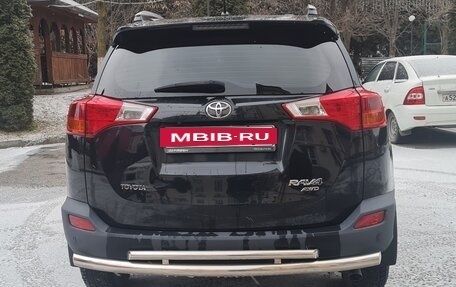 Toyota RAV4, 2015 год, 2 250 000 рублей, 2 фотография