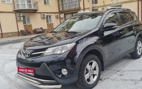 Toyota RAV4, 2015 год, 2 250 000 рублей, 11 фотография