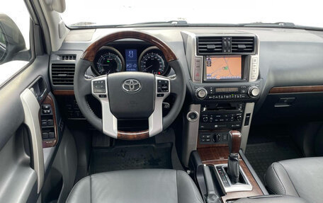 Toyota Land Cruiser Prado 150 рестайлинг 2, 2013 год, 3 300 000 рублей, 10 фотография