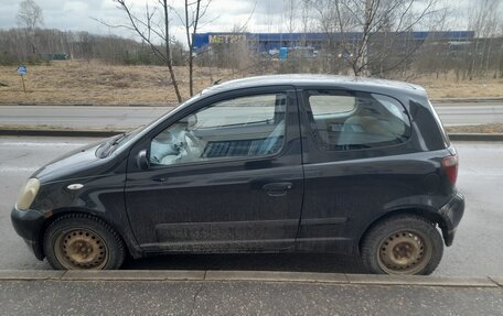 Toyota Yaris I рестайлинг, 1999 год, 350 000 рублей, 2 фотография