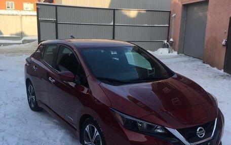 Nissan Leaf II, 2018 год, 1 950 000 рублей, 9 фотография