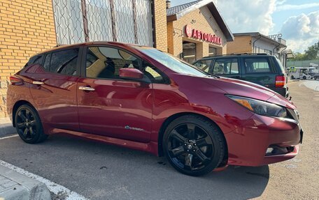 Nissan Leaf II, 2018 год, 1 950 000 рублей, 8 фотография