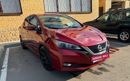 Nissan Leaf II, 2018 год, 1 950 000 рублей, 7 фотография