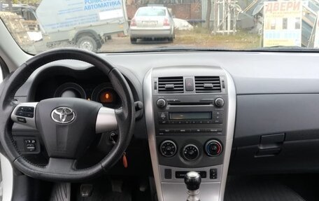 Toyota Corolla, 2012 год, 1 800 000 рублей, 12 фотография