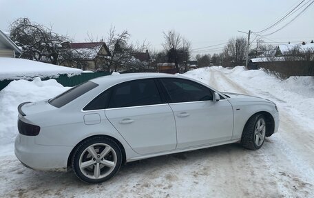 Audi A4, 2011 год, 1 550 000 рублей, 2 фотография