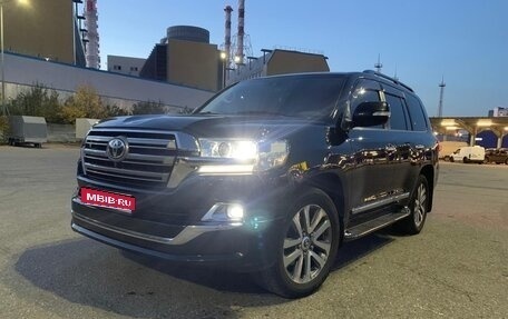 Toyota Land Cruiser 200, 2016 год, 6 350 000 рублей, 1 фотография