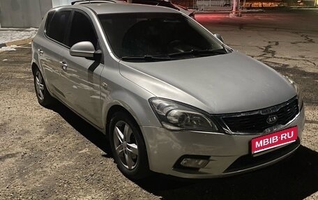 KIA cee'd I рестайлинг, 2009 год, 735 000 рублей, 1 фотография