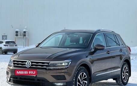 Volkswagen Tiguan II, 2018 год, 2 850 000 рублей, 2 фотография