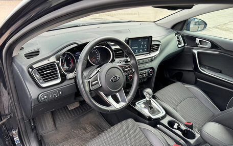 KIA cee'd III, 2019 год, 2 000 000 рублей, 12 фотография