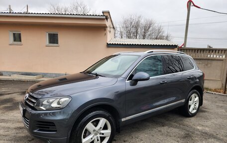 Volkswagen Touareg III, 2014 год, 2 499 000 рублей, 1 фотография