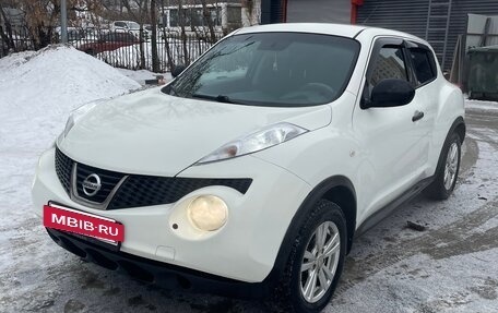 Nissan Juke II, 2012 год, 930 000 рублей, 2 фотография