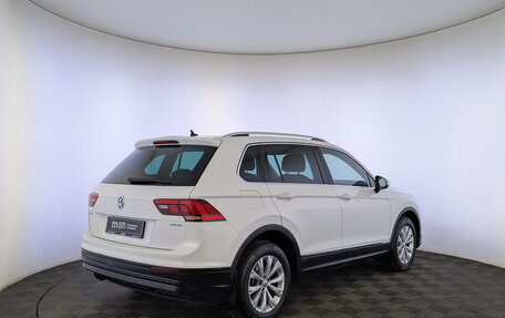 Volkswagen Tiguan II, 2018 год, 2 250 000 рублей, 5 фотография