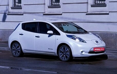 Nissan Leaf I, 2012 год, 1 650 000 рублей, 1 фотография