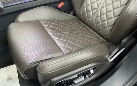 Audi A8, 2019 год, 7 980 000 рублей, 15 фотография