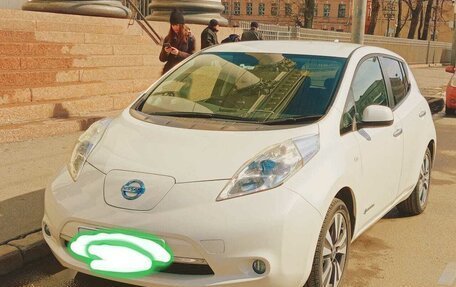 Nissan Leaf I, 2012 год, 1 650 000 рублей, 2 фотография