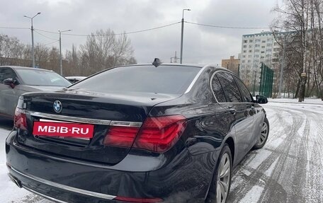 BMW 7 серия, 2014 год, 1 690 000 рублей, 4 фотография