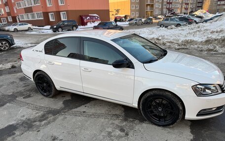 Volkswagen Passat B7, 2013 год, 850 000 рублей, 3 фотография