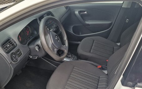 Volkswagen Polo VI (EU Market), 2018 год, 800 000 рублей, 7 фотография