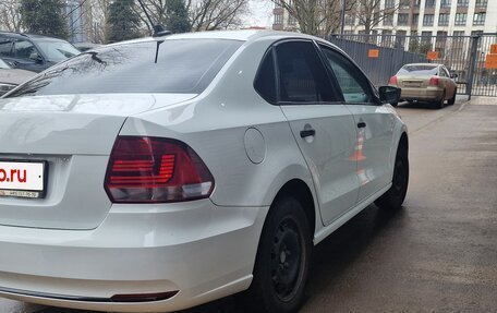 Volkswagen Polo VI (EU Market), 2018 год, 800 000 рублей, 3 фотография