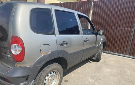 Chevrolet Niva I рестайлинг, 2012 год, 550 000 рублей, 2 фотография