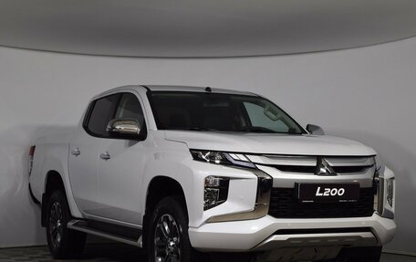 Mitsubishi L200 IV рестайлинг, 2023 год, 5 300 000 рублей, 3 фотография