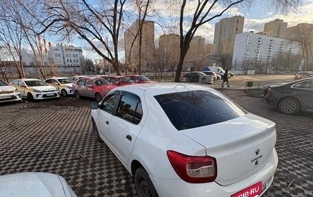 Renault Logan II, 2020 год, 700 000 рублей, 3 фотография