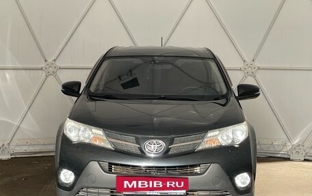 Toyota RAV4, 2013 год, 1 685 000 рублей, 2 фотография